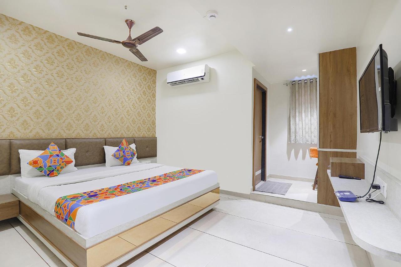 Fabhotel Bharosa Inn Amhedabad Dış mekan fotoğraf